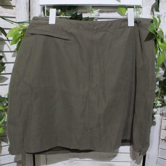 PATAGONIA OLIVE DUWAY SKORT (653) - Picture 2 of 8